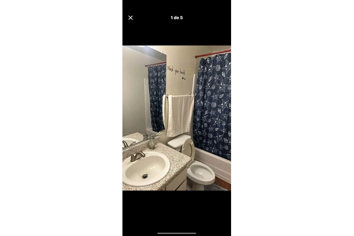 $950 : Un cuarto con su baño image 4