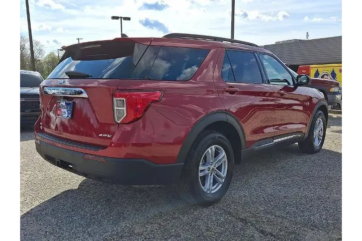 $36949 : Ford Explorer 2024 AWD XLT 4 image 4