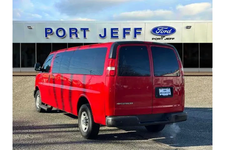 $22886 : Chevrolet Express 2019 LS 35 image 5