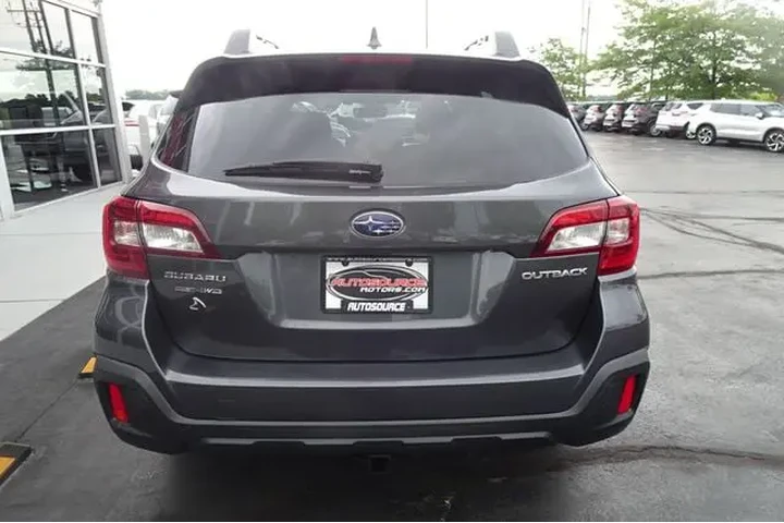 $18999 : 2019 Outback image 7