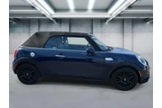 $18054 : MINI Convertible 2017 Cooper thumbnail