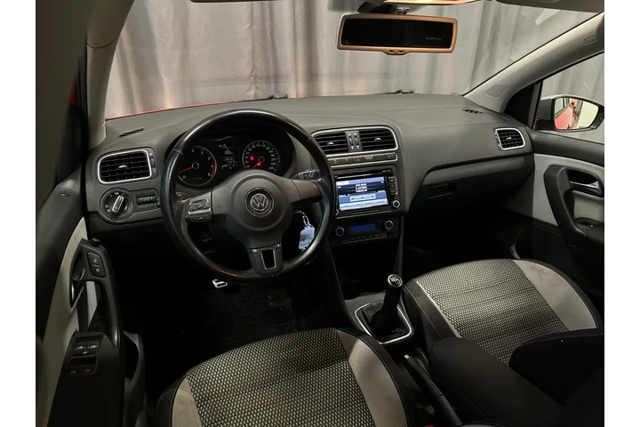 $3500 : Volkswagen Polo 2010 image 7