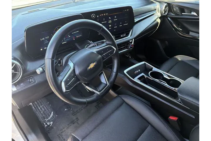 $22801 : Chevrolet Equinox 2025 LT 4d image 2