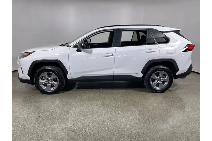 $33995 : Toyota RAV4 Hybrid 2025 AWD image 6