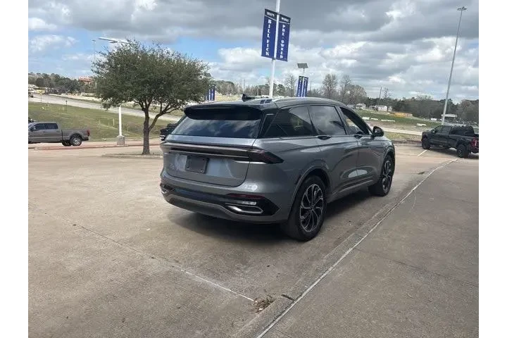$39988 : Lincoln Nautilus 2024 AWD Re image 8