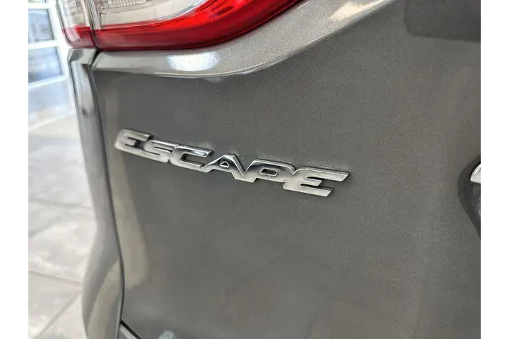 $10000 : Ford Escape 2014 AWD Titaniu image 8