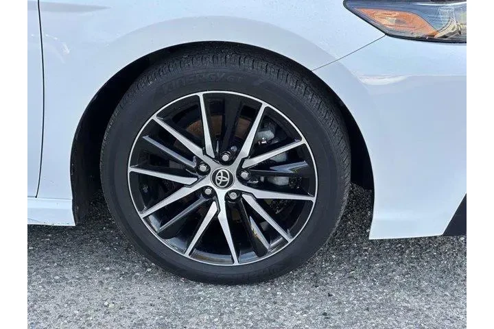 $23995 : Toyota Camry 2021 AWD SE 4dr image 6