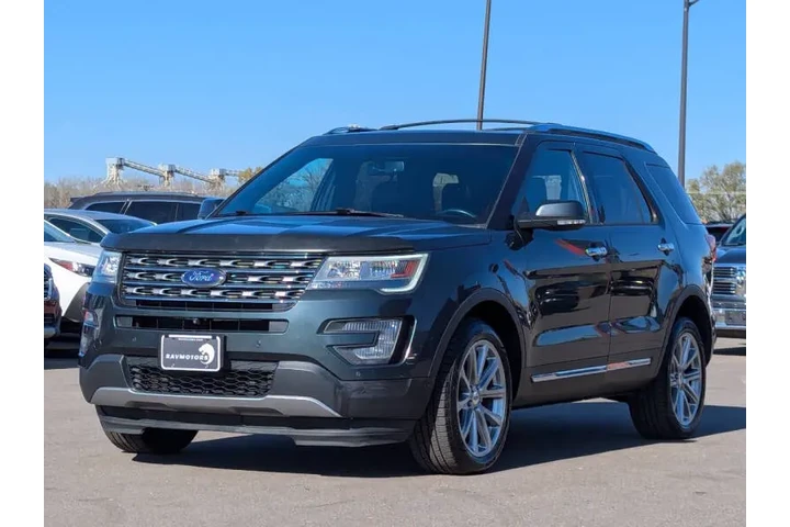 $13995 : 2016 Explorer Limited image 9