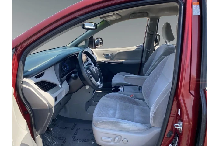 $29013 : Toyota Sienna 2020 LE 7-Pass image 9