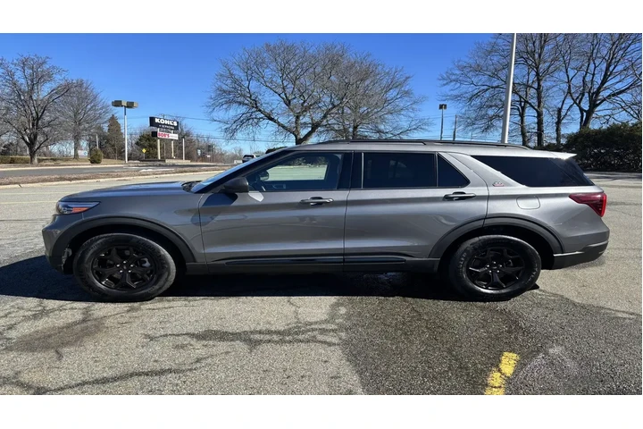 $33986 : Ford Explorer 2022 AWD Timbe image 3