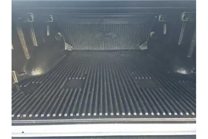 $37800 : Ford F-150 2022 4x4 XLT 4dr image 2