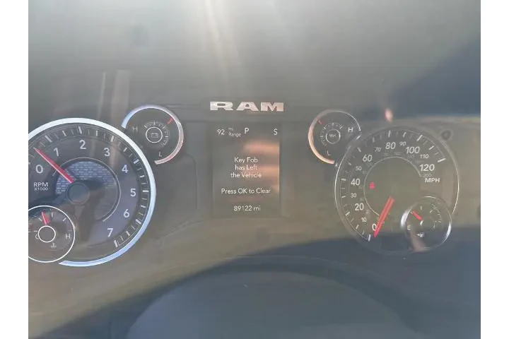 $26273 : Ram 1500 2021 4x2 Big Horn 4 image 5