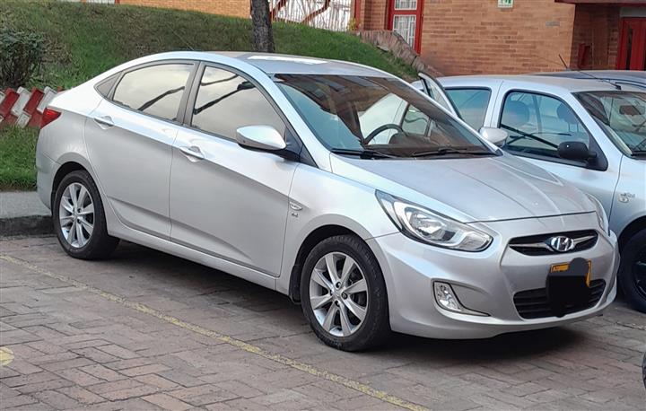 HYUNDAI I25 2012., 1600 CC. image 2