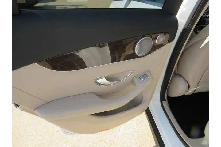 $33491 : Mercedes-Benz GLC 2020 GLC 3 image 7