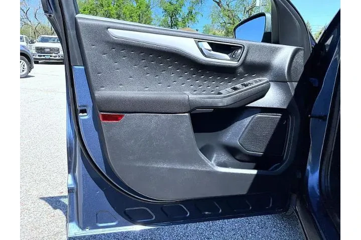 $16995 : Ford Escape 2020 AWD SE 4dr image 10