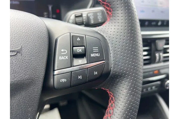 $24822 : Ford Escape 2024 AWD ST-Line image 10