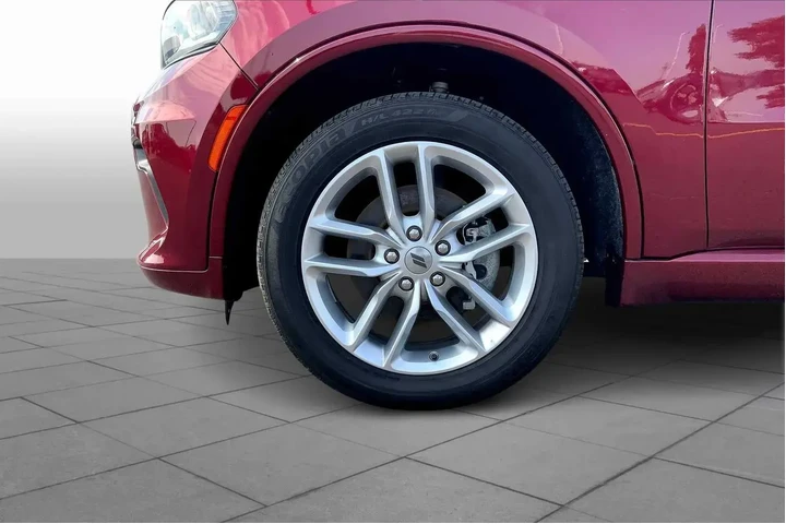 $32219 : Dodge Durango 2024 AWD GT 4d image 10