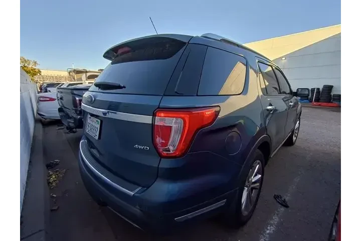 $26850 : Ford Explorer 2019 AWD Limit image 5