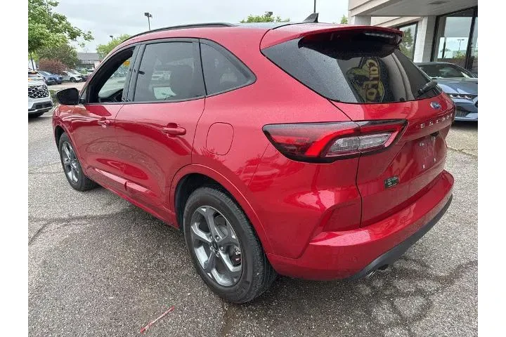$25000 : Ford Escape 2024 AWD ST-Line image 7