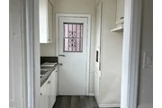 $1150 : Special 1bd 1ba @ Huntington thumbnail