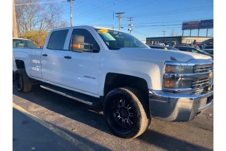 $18500 : 2015 Silverado 2500HD image 3