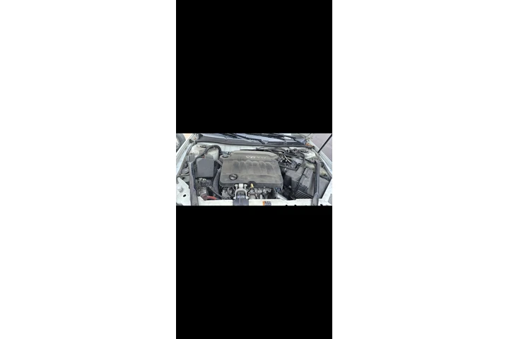 $4000 : Car for sale best offer image 3