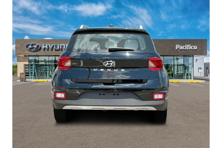 $23450 : Hyundai VENUE 2024 SEL 4dr C image 6