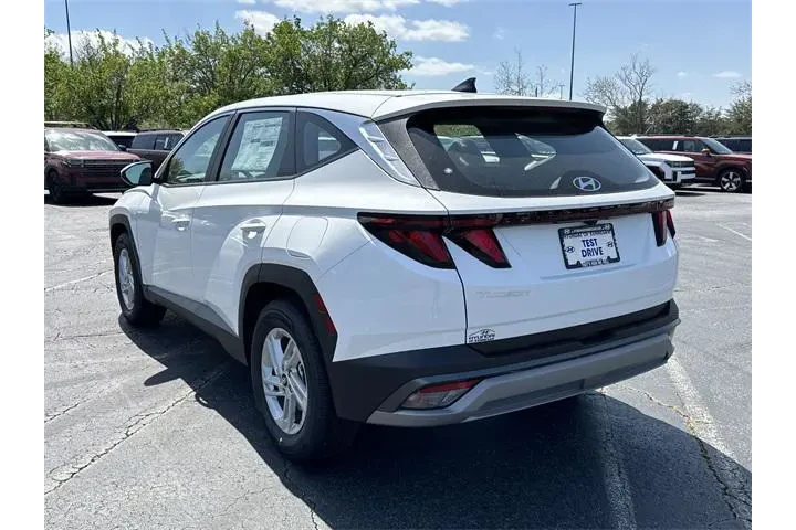 $25815 : Hyundai TUCSON 2025 SE 4dr S image 5