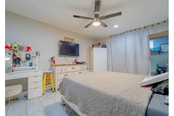 $1200000 : Duplex, Viva en Una Rente Otra image 6