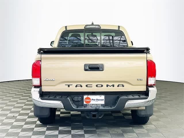 $33924 : PRE-OWNED  TOYOTA TACOMA SR5 D image 9