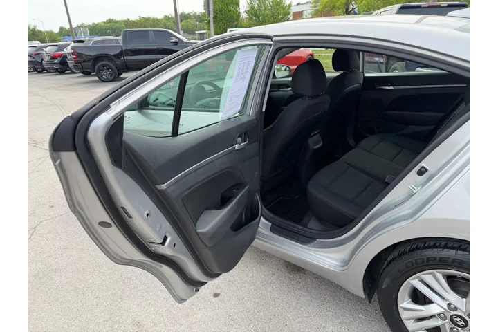 $9450 : 2020 Elantra SEL image 9