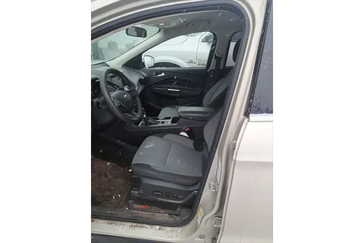 $8695 : Ford Escape 2017 AWD SE 4dr image 4