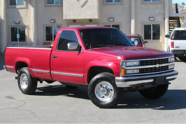 $8995 : 1990 C/K 2500 Series K2500 Sc image 1