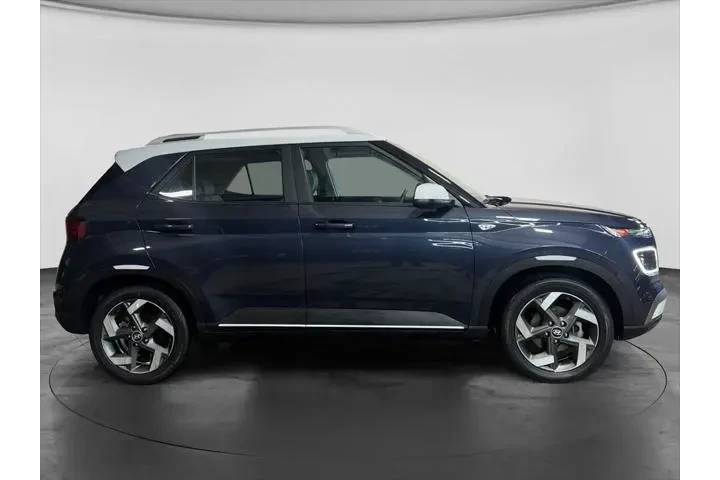 $18361 : Hyundai VENUE 2023 Limited 4 image 5