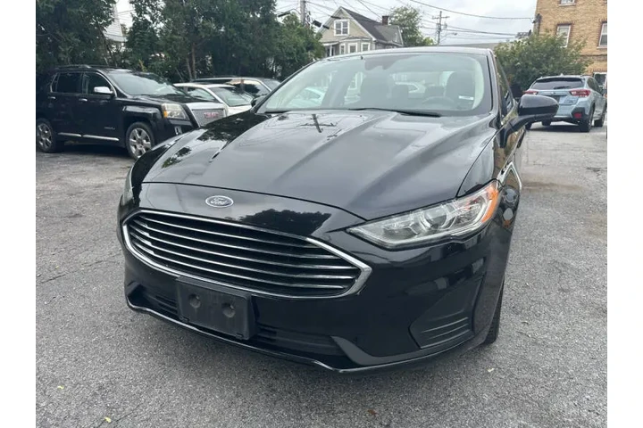$12995 : 2020 Fusion SE image 2