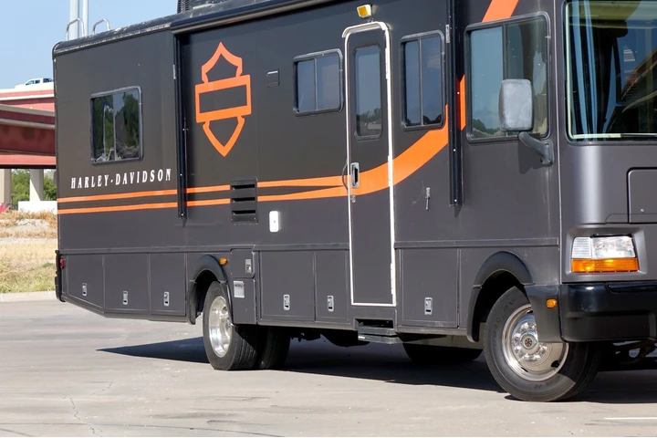 $14695 : 2000 Fleetwood Bounder image 4