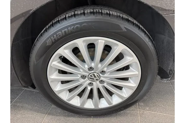 $10765 : Volkswagen Passat 2017 1.8T image 6