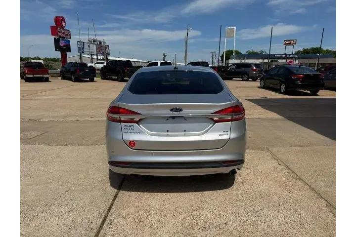 $13900 : Ford Fusion 2018 SE 4dr Seda image 4