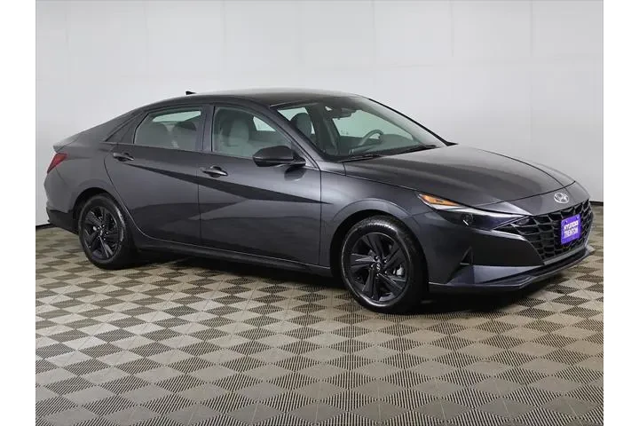 $18449 : Hyundai ELANTRA 2023 SEL 4dr image 2