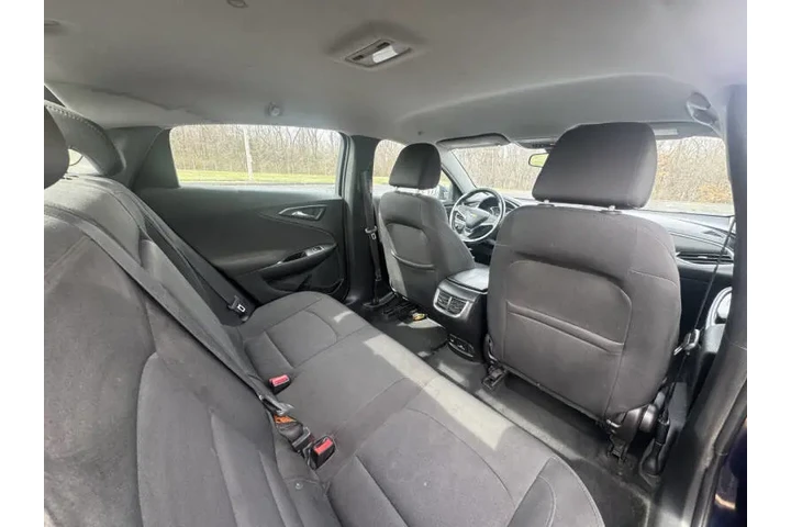 $7999 : 2018 Malibu LT image 9