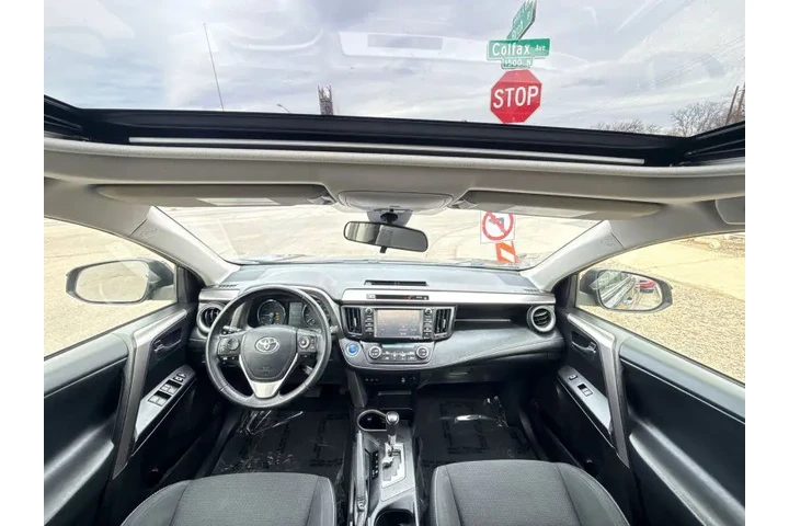 $15995 : 2017 RAV4 Hybrid XLE image 10