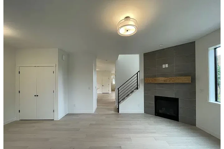 $2000 : HOME FOR RENT IN PORTLAND OR image 9