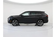 $31998 : Mitsubishi Outlander 2023 AW thumbnail