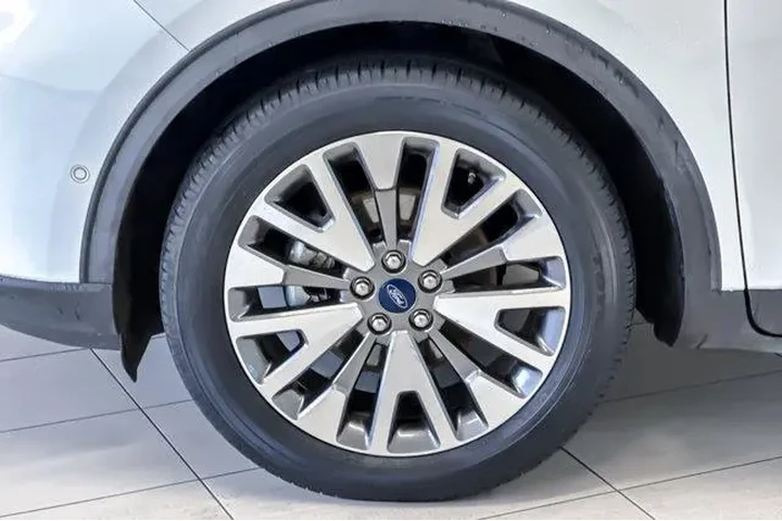 $19323 : Ford Escape 2020 AWD Titaniu image 6