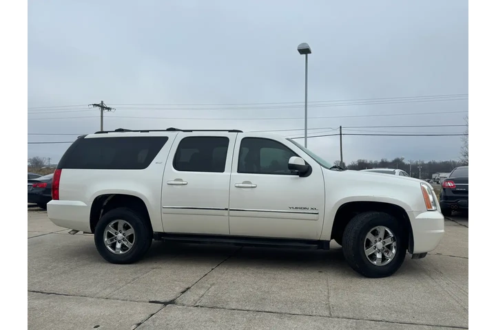 $9999 : 2012 GMC Yukon XL SLT-1 1/2 T image 6