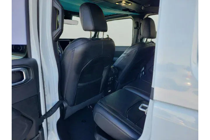 $26988 : Jeep Wrangler Unlimited 2021 image 5