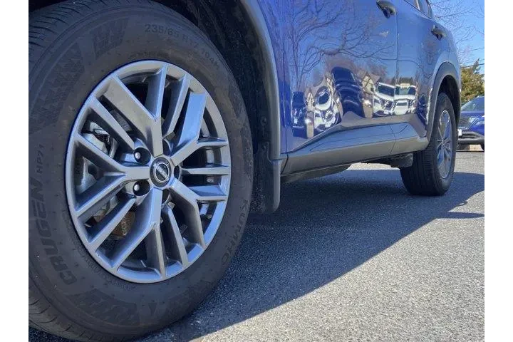 Nissan Rogue 2023 AWD S 4dr image 9