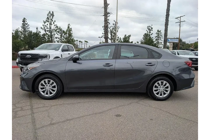 $21059 : Kia Forte 2024 LX 4dr Sedan image 8