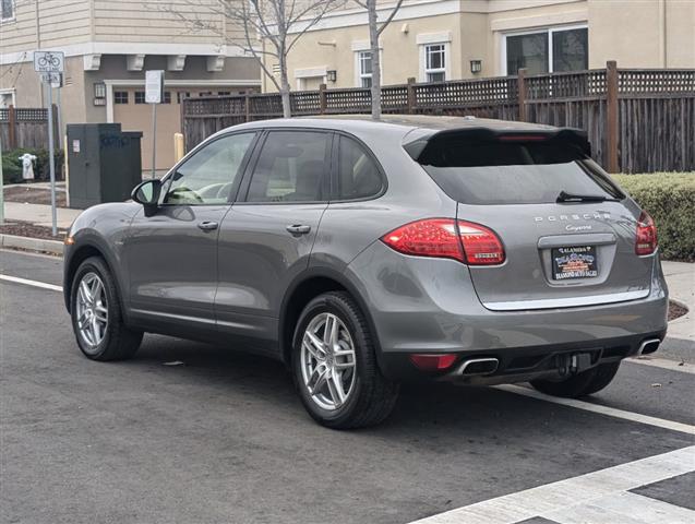 $15988 : 2013 Cayenne Diesel image 8