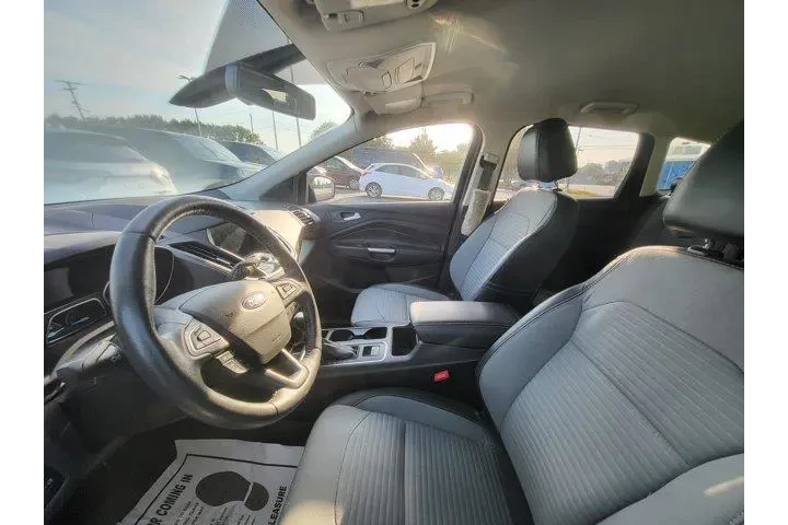 $20102 : Ford Escape 2017 Titanium 4dr image 10